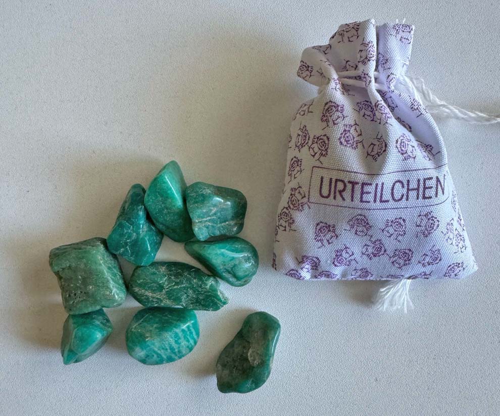 Amazonit Edelsteine im Stoff-Säckchen 50g Amazonit Edelsteine im Stoff-Säckchen 50g