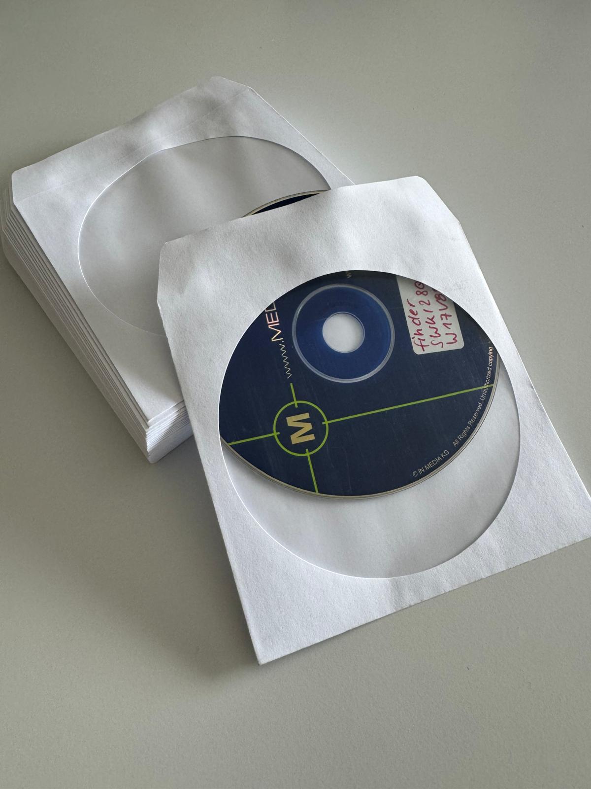 CD Hüllen aus Papier mit Fenster selbstkelbend 50 Stück CD Hüllen aus Papier mit Fenster selbstkelbend 50 Stück