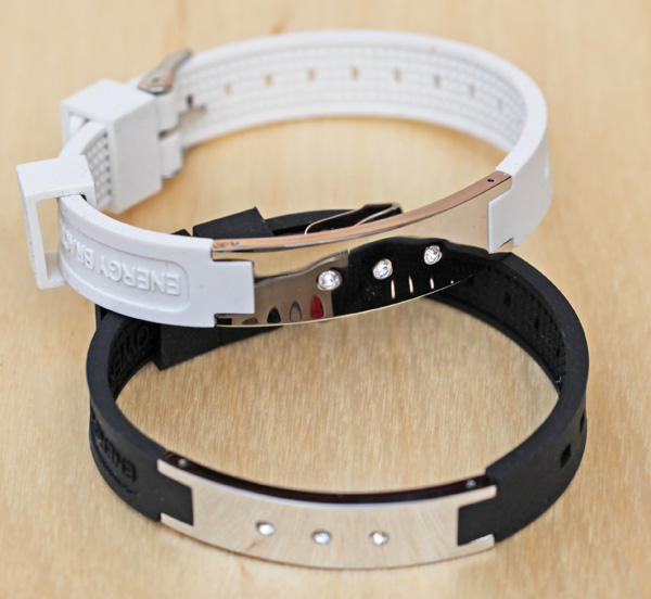 Energie-Armband-schwarz-und-weiss Urteilchen Energie-Armband schwarz